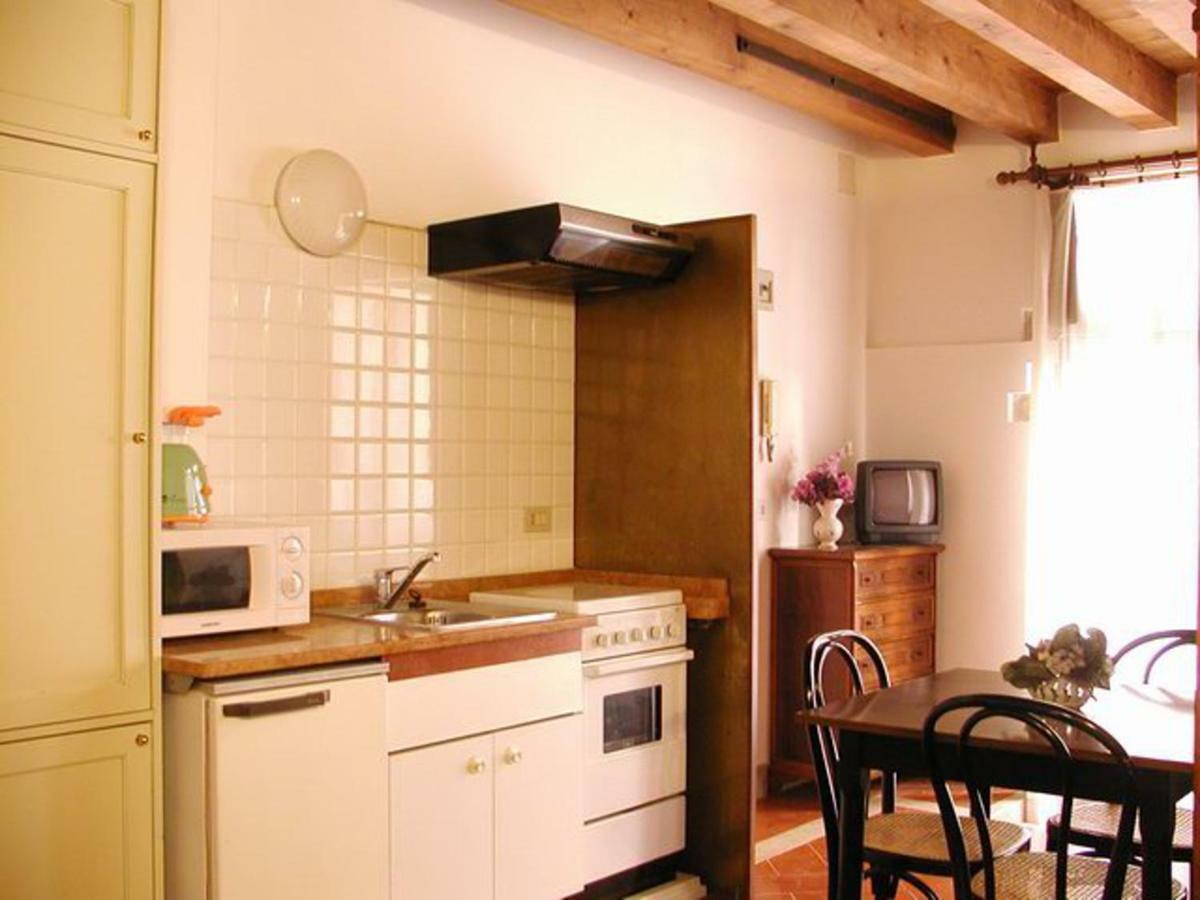 Delicious Apartament Near St. Mark Square Venice Room photo